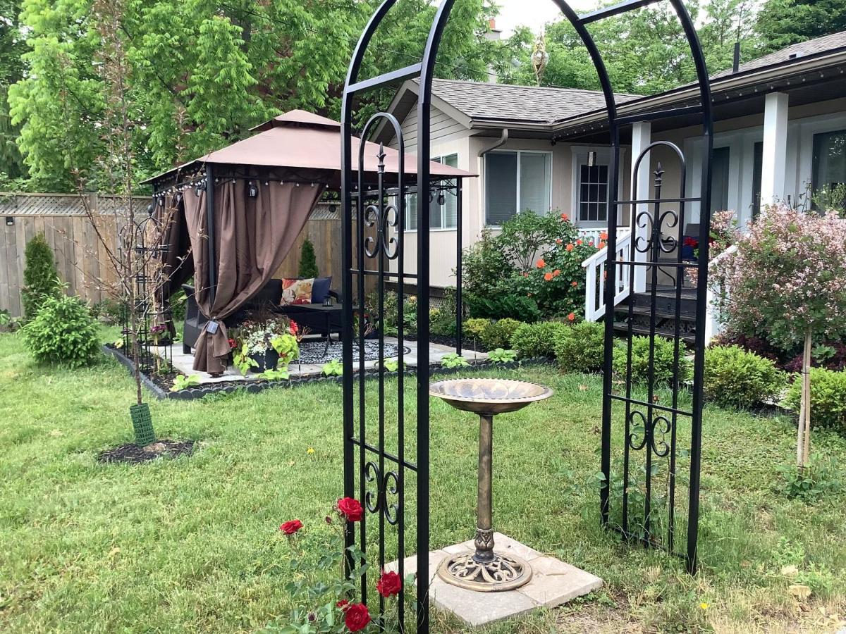 Summer Solstice Bed & Breakfast Niagara-on-the-Lake Exteriör bild